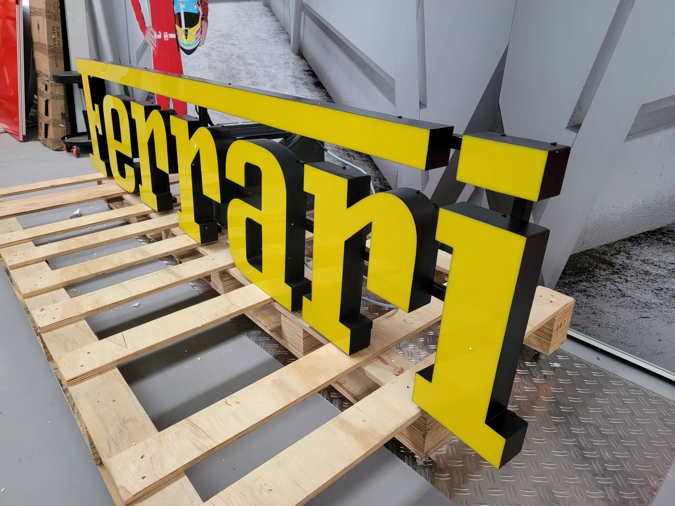 2005 Ferrari official dealer lettering illuminated sign