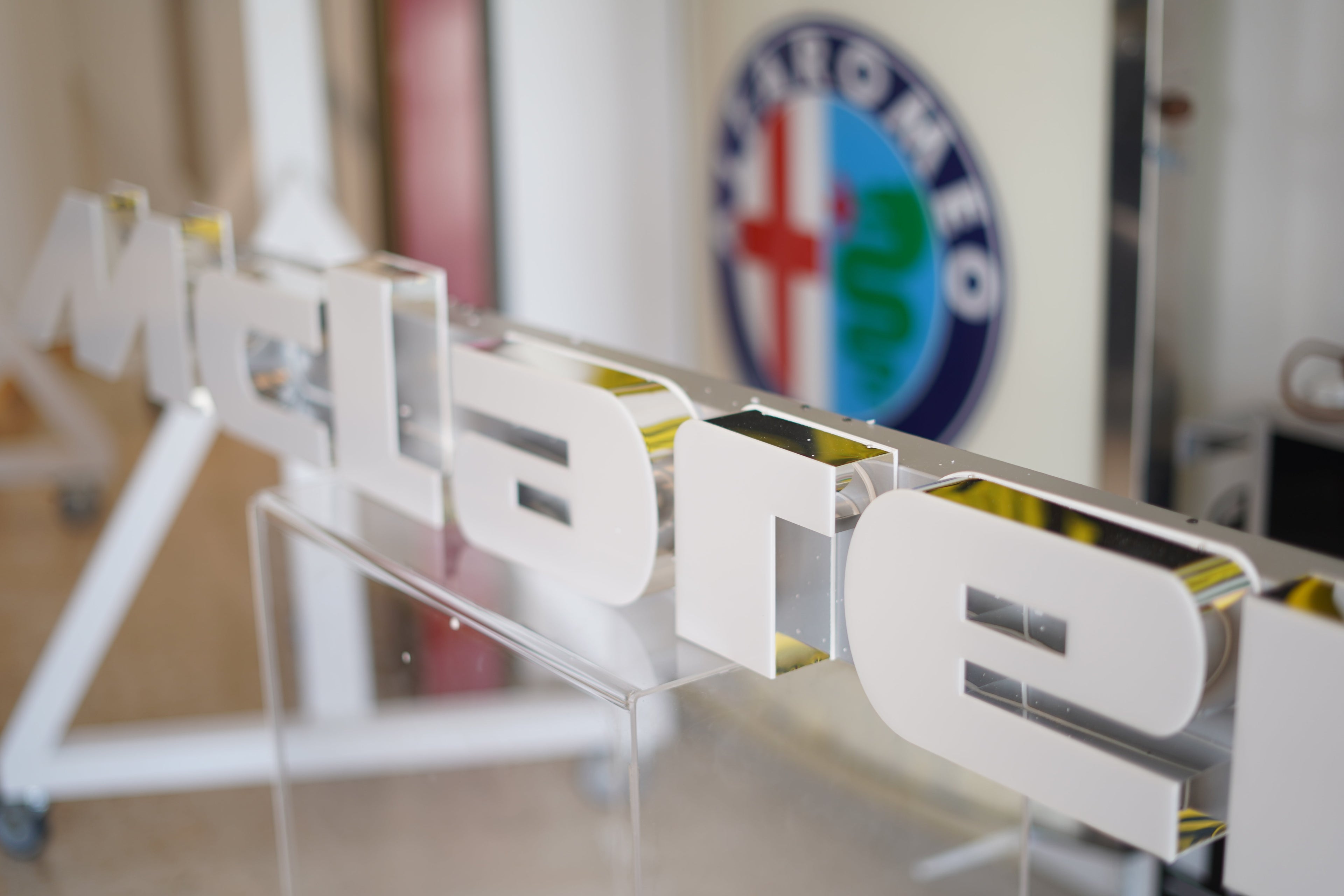 2017 McLaren illuminated official sign