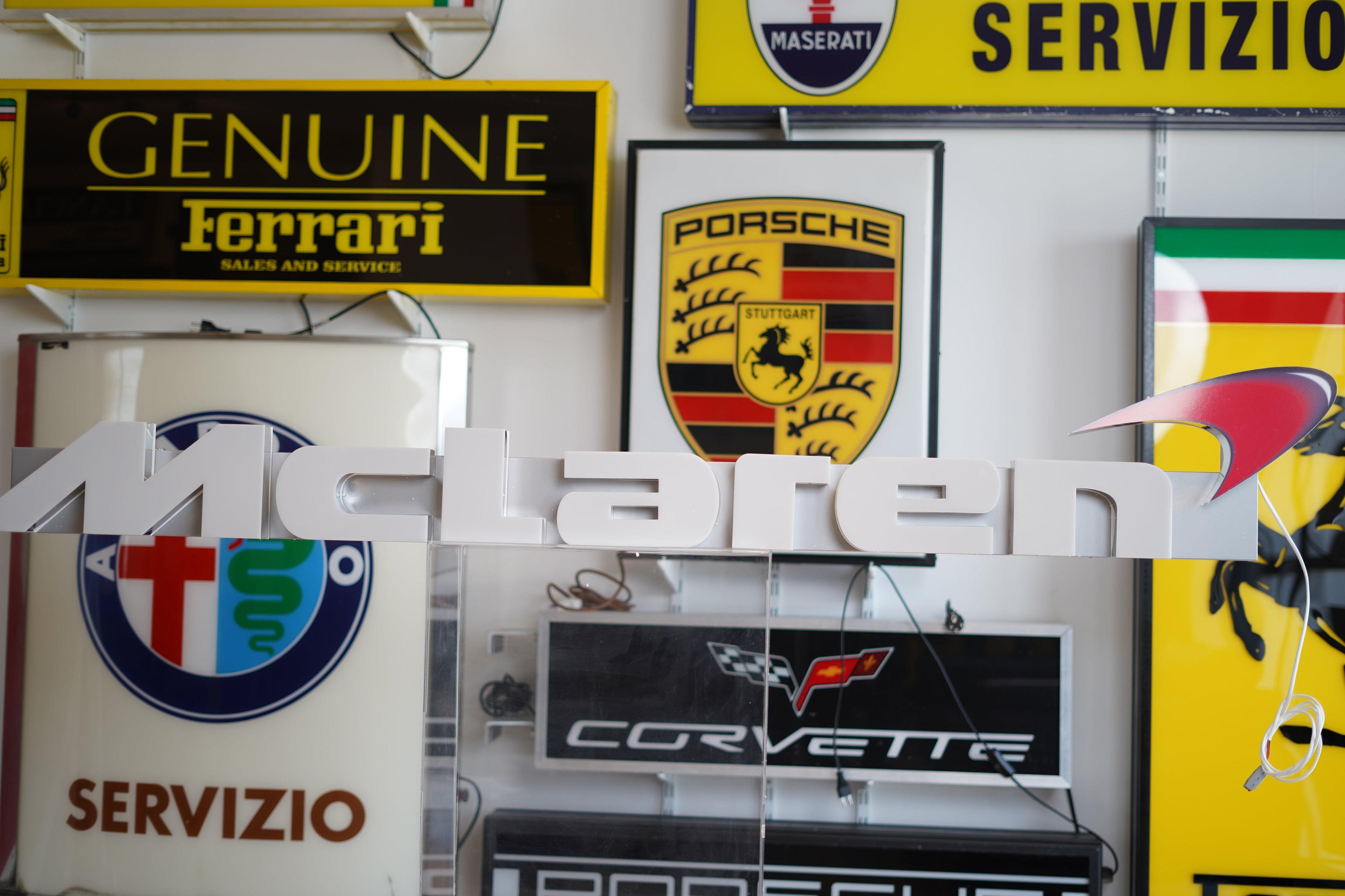 2017 McLaren illuminated official sign